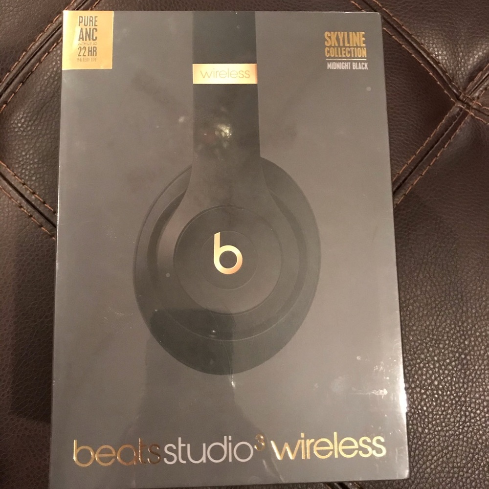 Beats Studio3 Wireless Skyline Collection